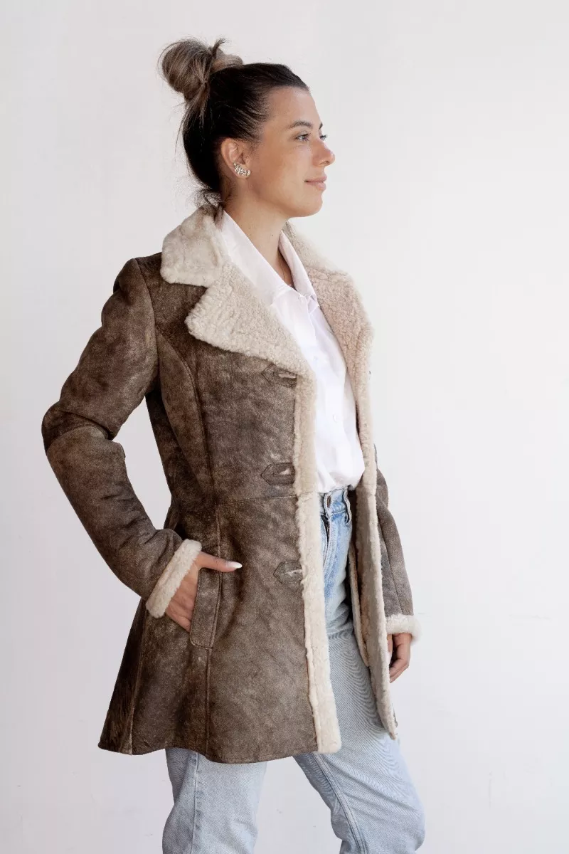 CAMPERA DE CUERO DE OVEJA DE MUJER MAIZ  MODELO: SOL.I