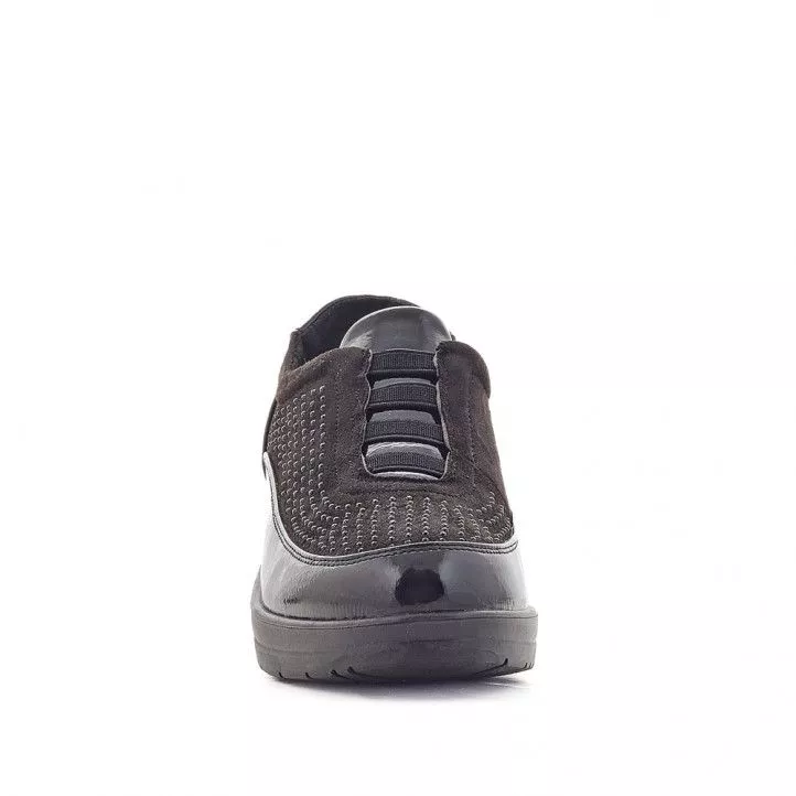 Zapatillas cuña Amarpies negras con elásticos y parte de charol